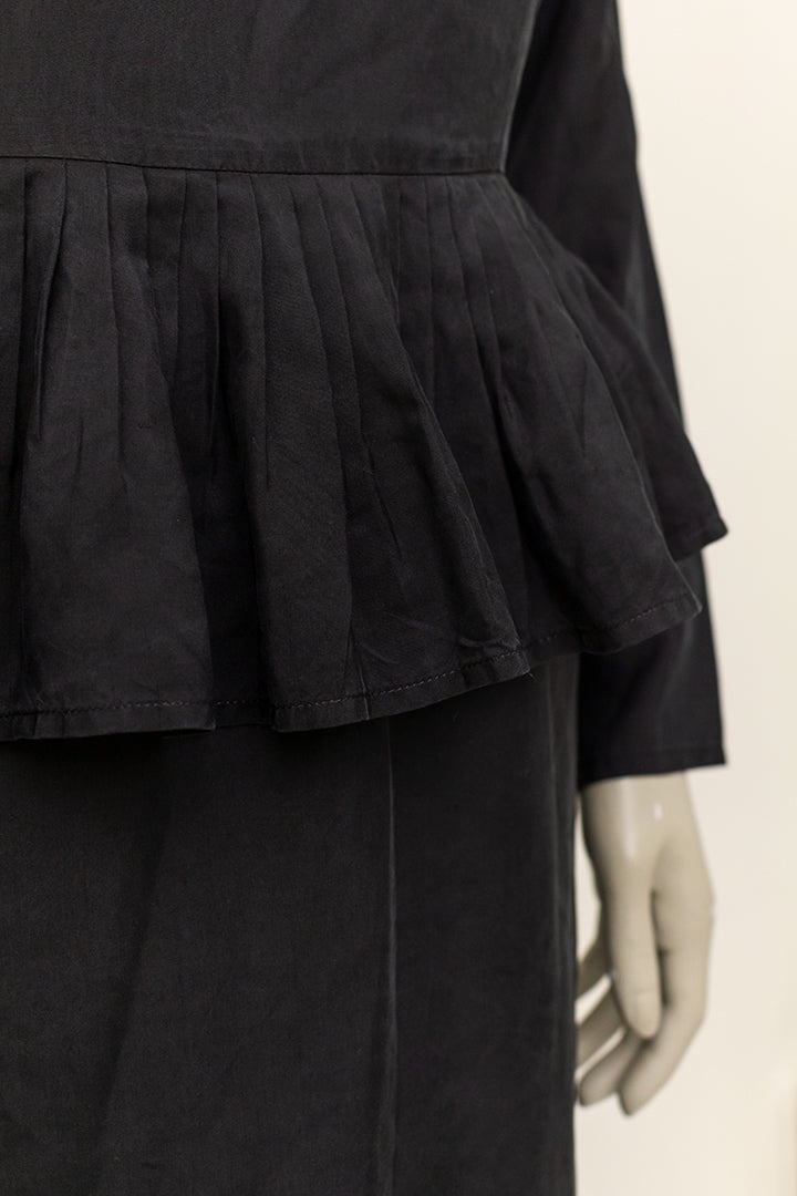Vintage Chacharel jurk zwart met lange mouwen en rushes