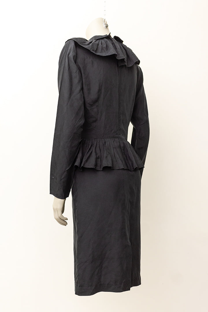 Vintage Chacharel jurk zwart met lange mouwen en rushes