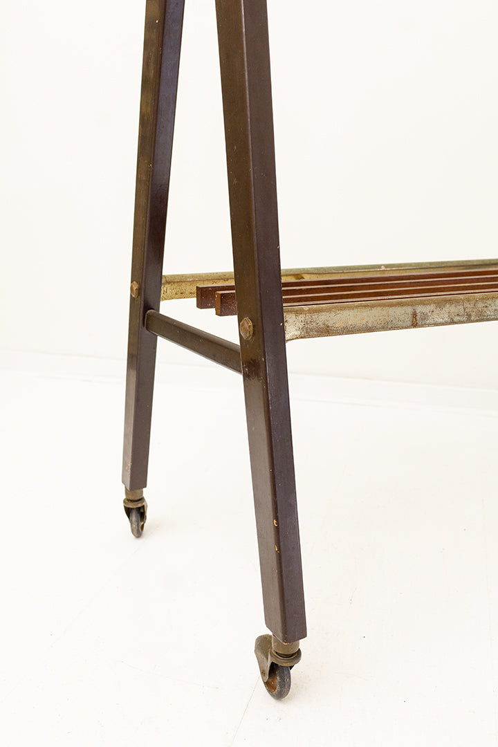 Vintage Franse barcart met bruin metalen frame en glazen blad