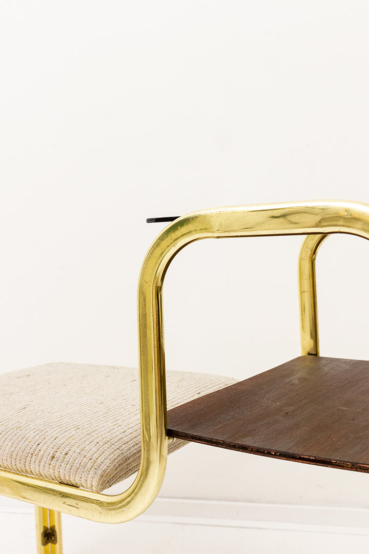 Vintage Hollywood Regency Frans bankje met messing frame en plankjes