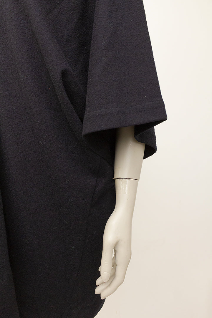 Vintage Issey Miyake zwarte wollen top met laag uitgesneden v-hals