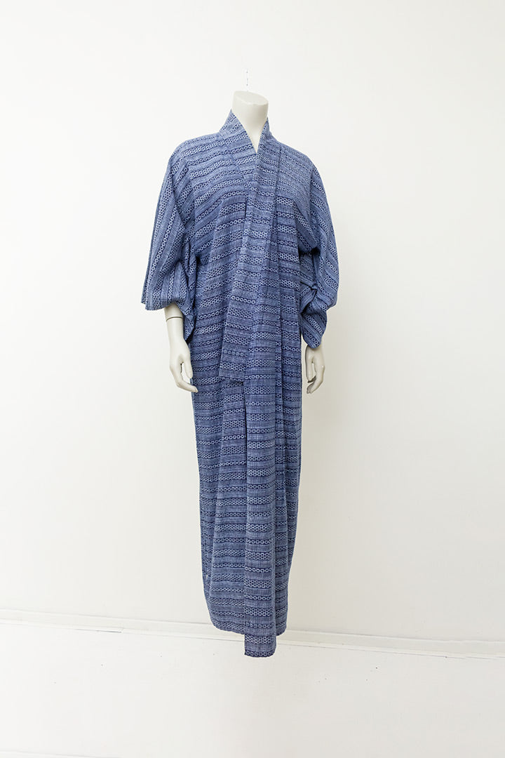 Vintage Japanse kimono met stipjes en bloemenpatroon