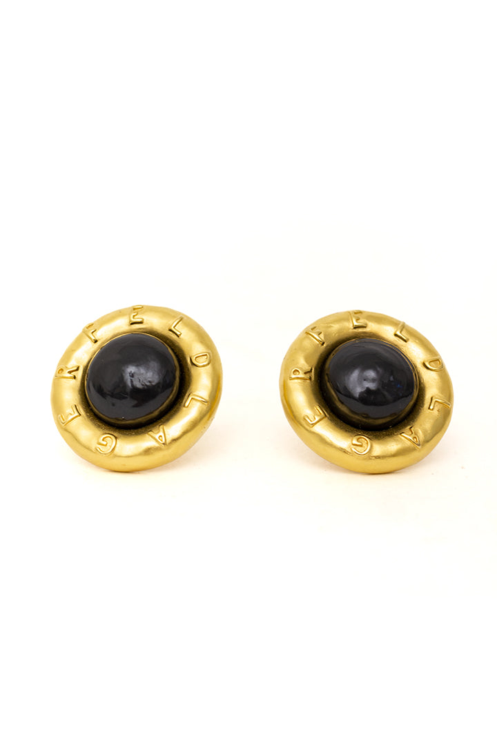 Vintage Karl Lagerfeld oorclips verguld met zwarte steen en logo jaren 80