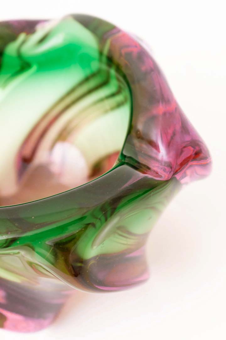 Vintage Murano glazen asbak of schaaltje met groen/roze swirl
