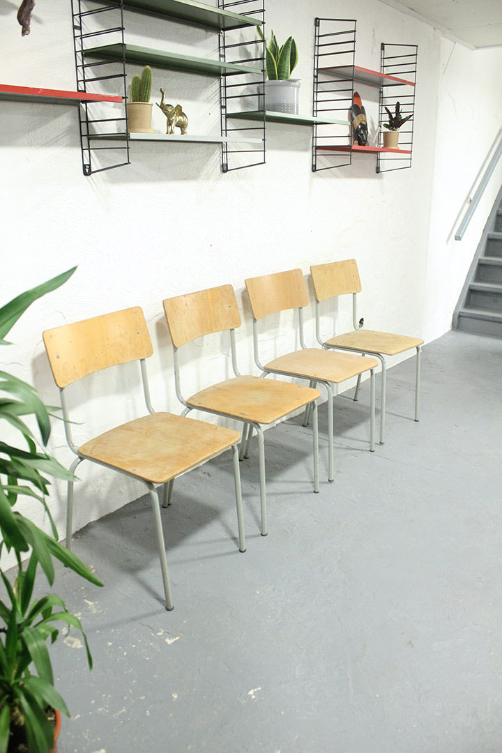 Vintage NVA schoolstoelen
