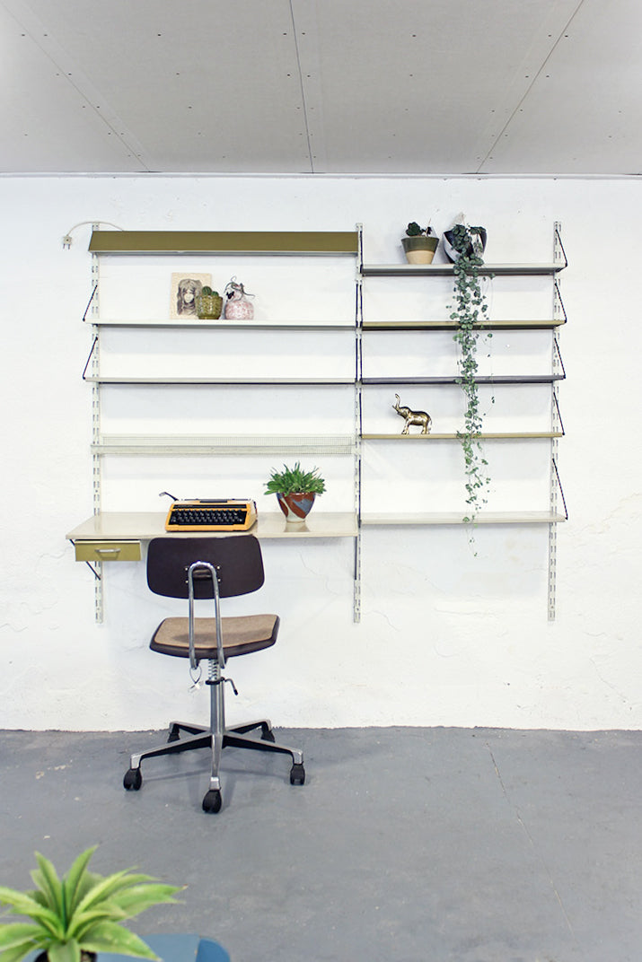 Vintage Pilastro wandrek met wandbureau