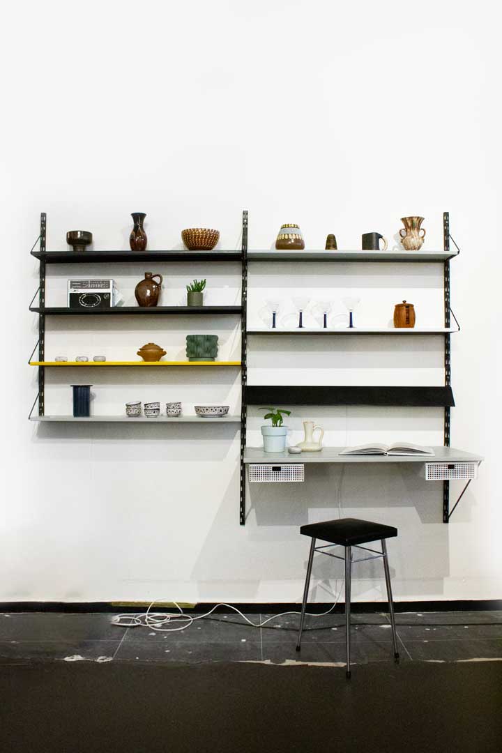 Vintage Pilastro wandsysteem met bureau en lichtbak