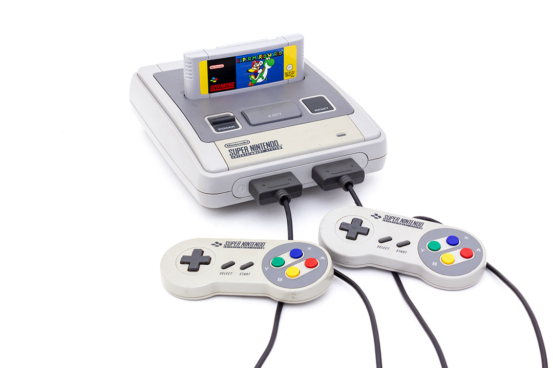 Vintage Super Nintendo SNES 1992 Super Mario World 2 controllers RCA aansluiting originele adapter