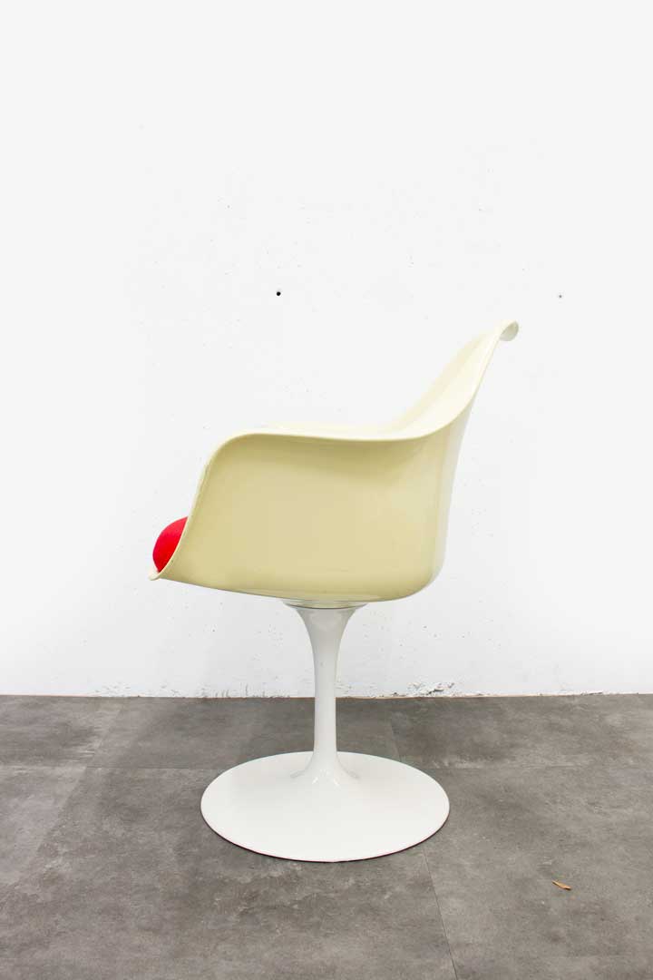 Vintage Tulip fauteuil Eero Saarinen voor Knoll rood/wit