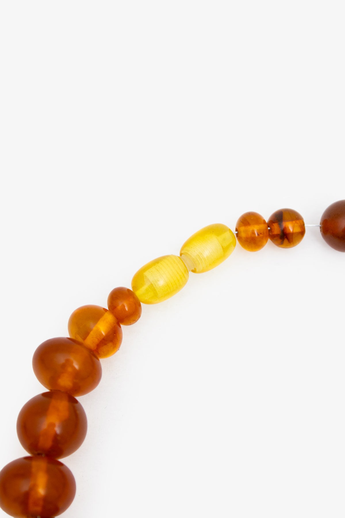 Vintage amber kralenketting met witte amber sluiting
