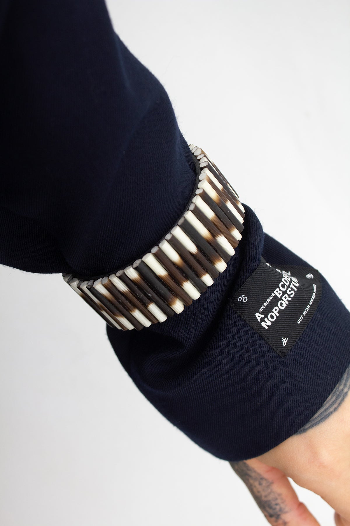 Vintage bangle armband gemaakt van stekelvarken stekels
