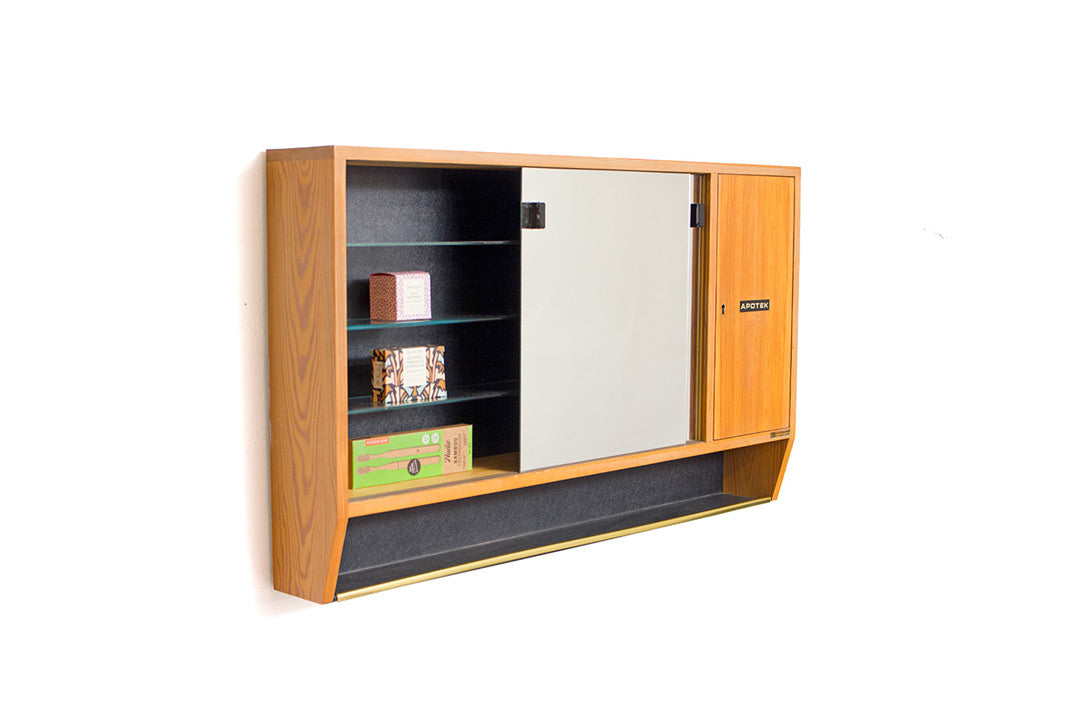 Vintage badkamer spiegelkastje Svedbergs för Moderna Badrum