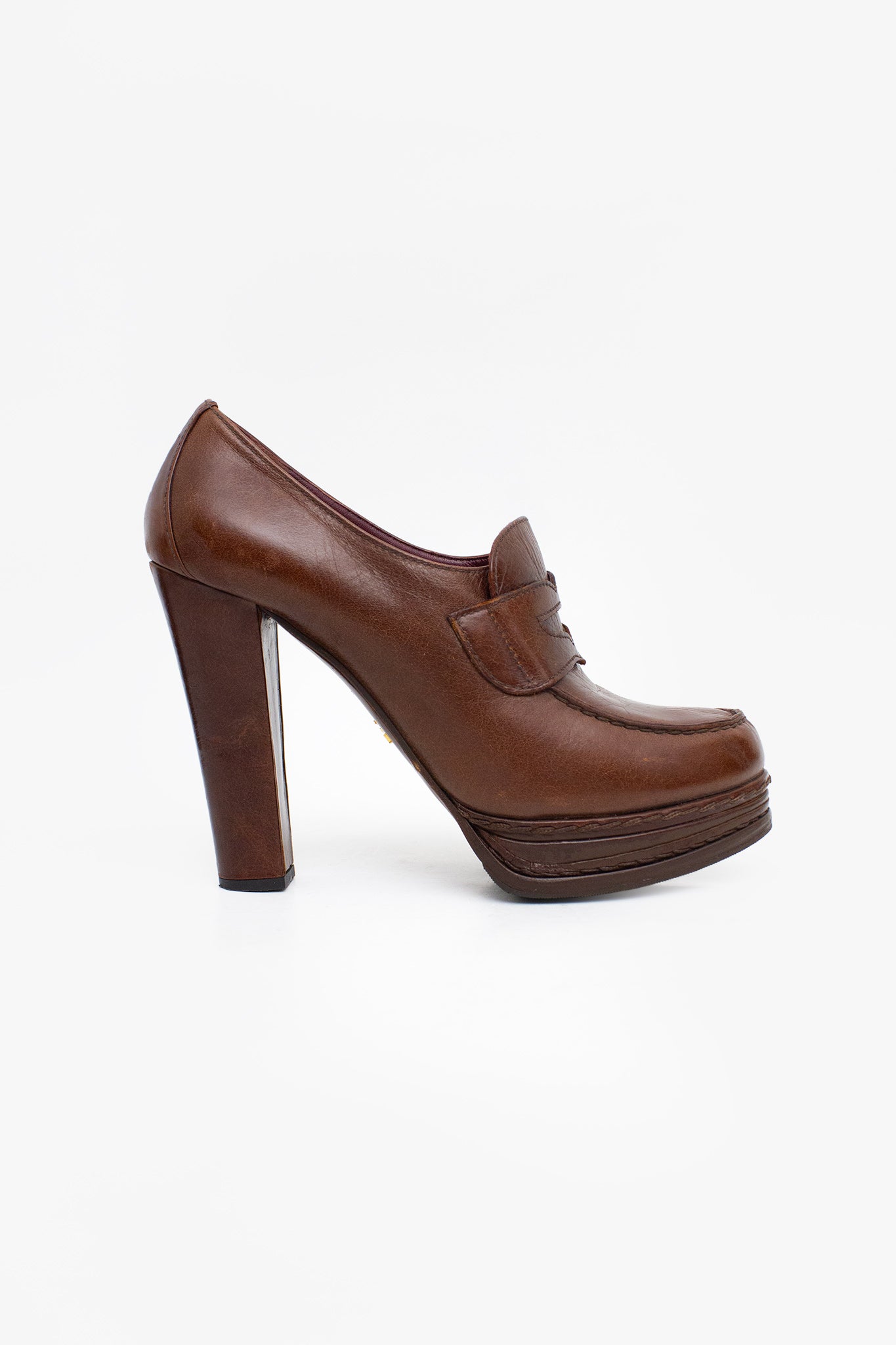 Vintage bruin leren Prada plateau hakken