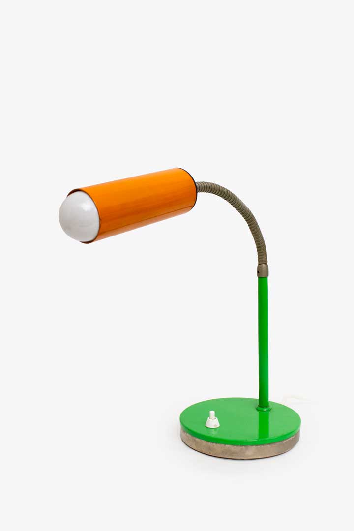 Vintage bureaulampje groene voet en oranje cilindrisch kapje