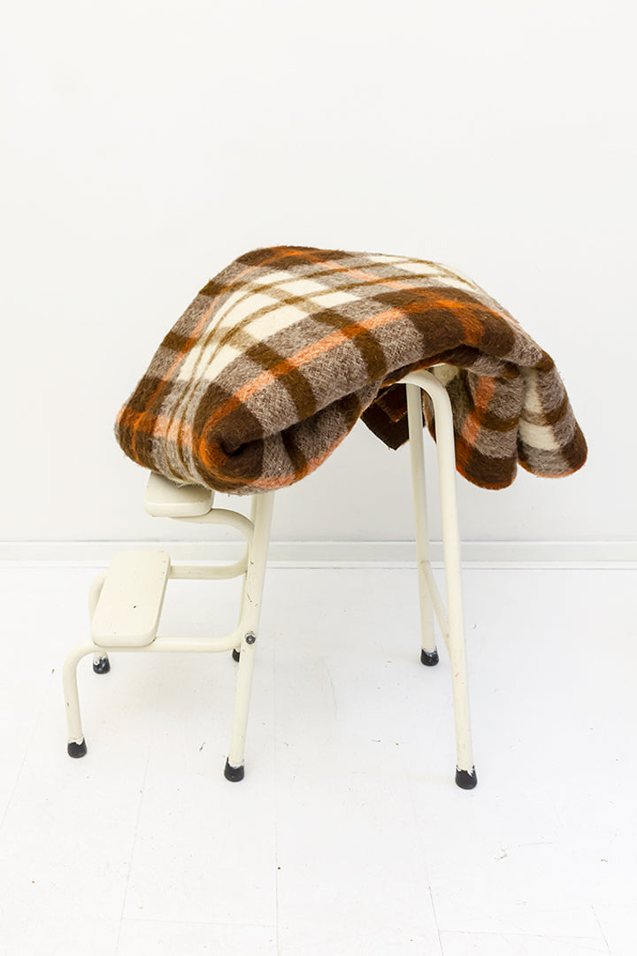 Vintage deken van wol met bruin/oranje geruit patroon