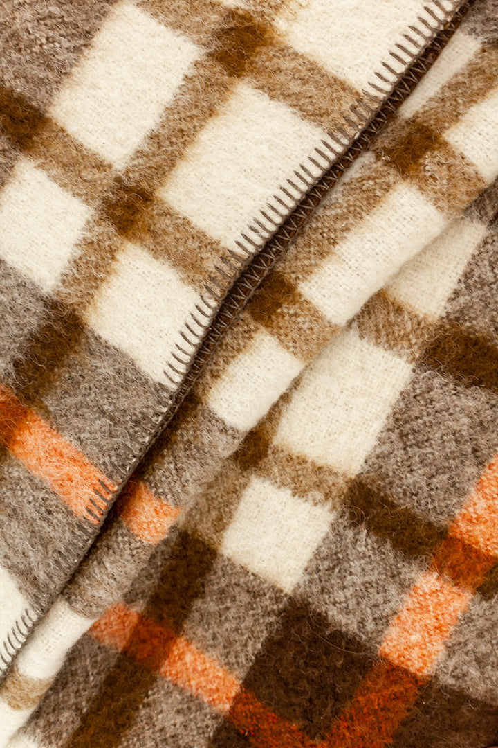 Vintage deken van wol met bruin/oranje geruit patroon