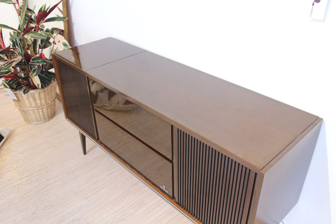 Vintage eikenhouten radiomeubel Grundig Bergamo 3