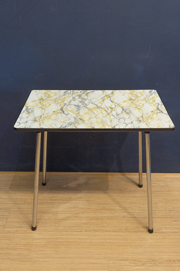 Vintage formica tafel met marmerprint