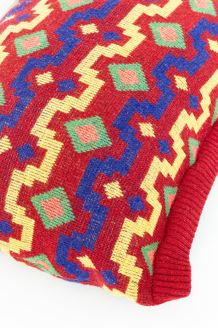 Vintage gebreid wollen kussen wijnrood met geometrisch patroon