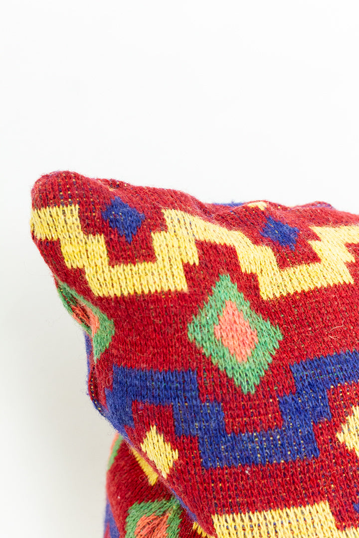 Vintage gebreid wollen kussen wijnrood met geometrisch patroon