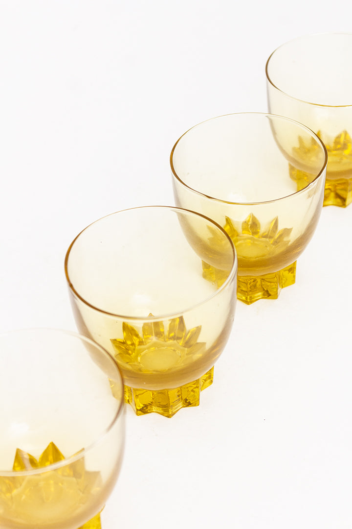 Vintage gele drinkglazen met geometrische voet - set van 4
