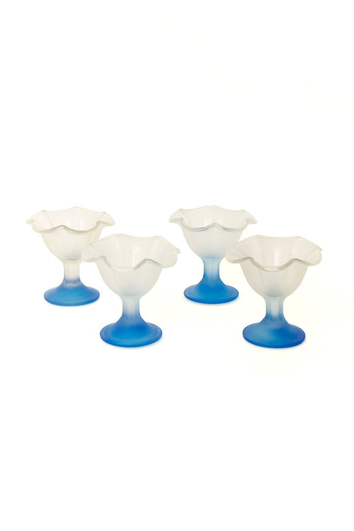 Vintage glazen ijscoupes two-tone met lichtblauwe voet - set van 4