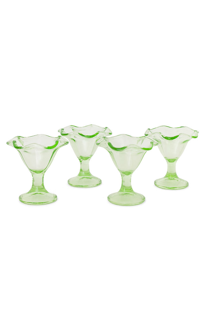 Vintage groene ijscoupes/dessertschaaltjes van glas