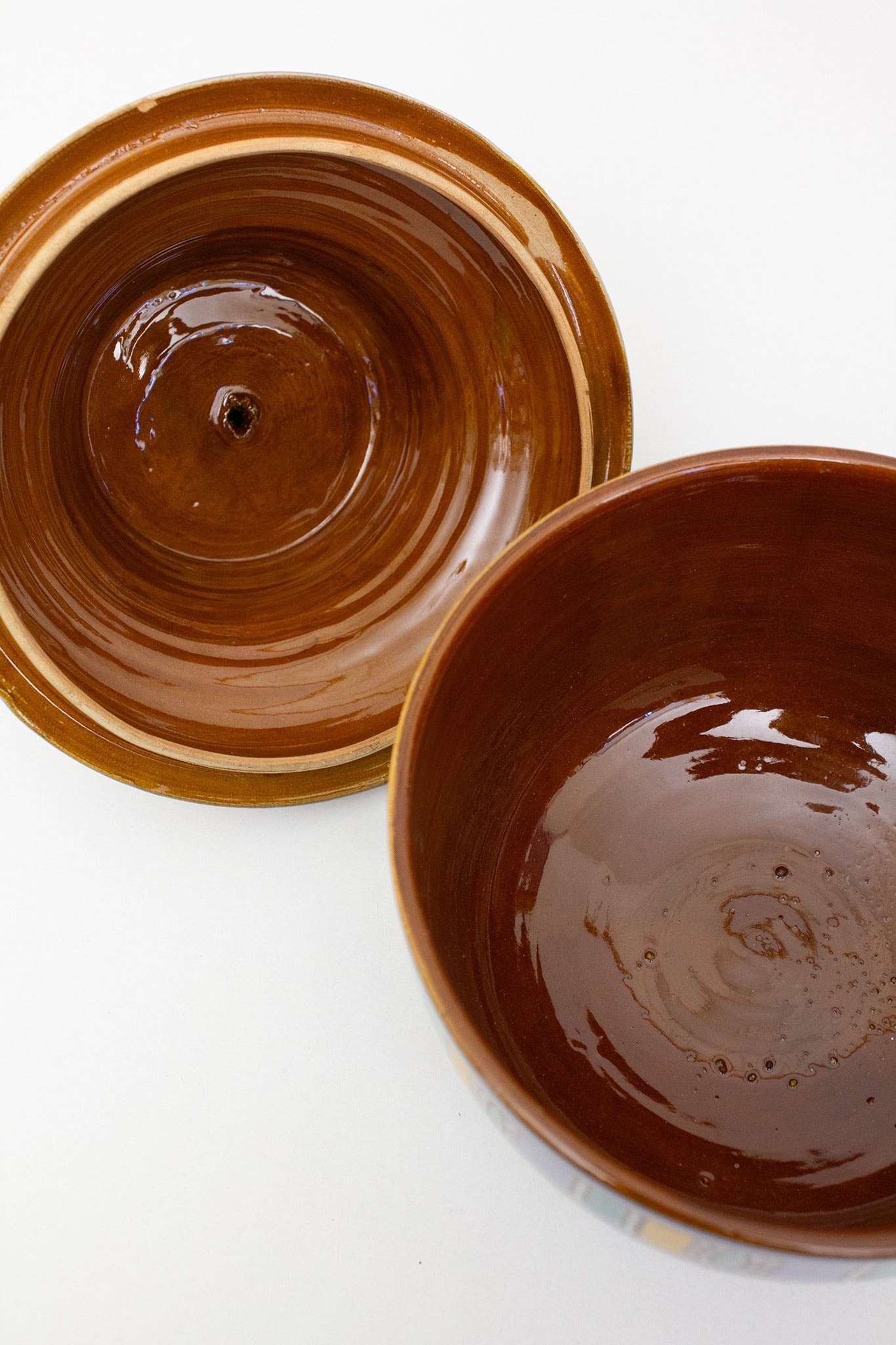 Vintage handgemaakte Marokkaanse Jobbana boterpot polychroom keramiek