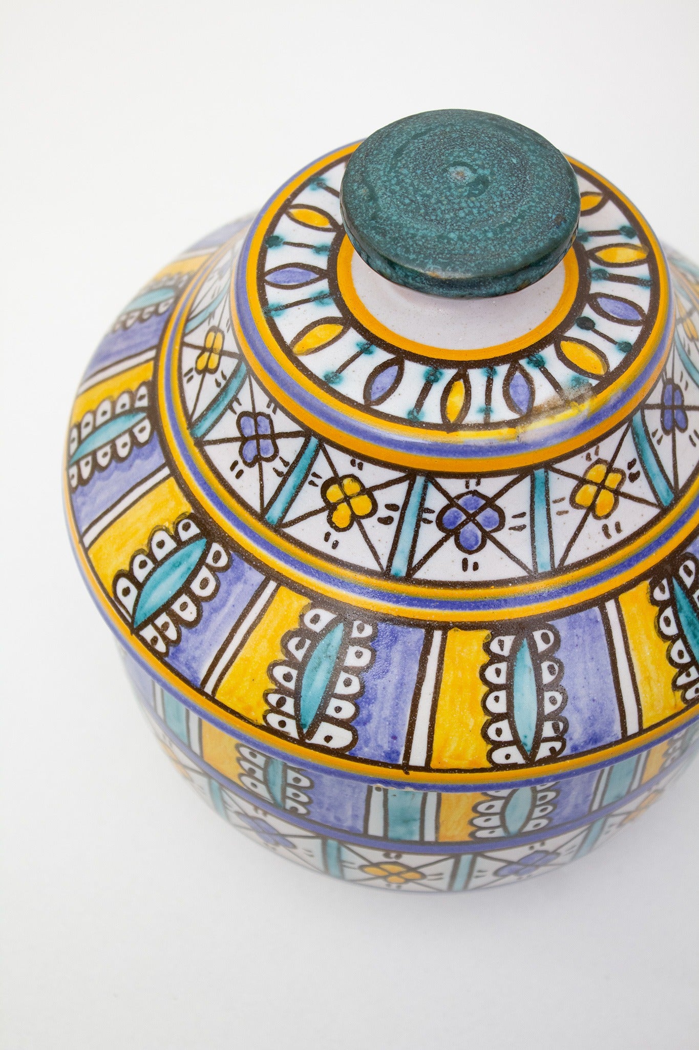 Vintage handgemaakte Marokkaanse Jobbana boterpot polychroom keramiek