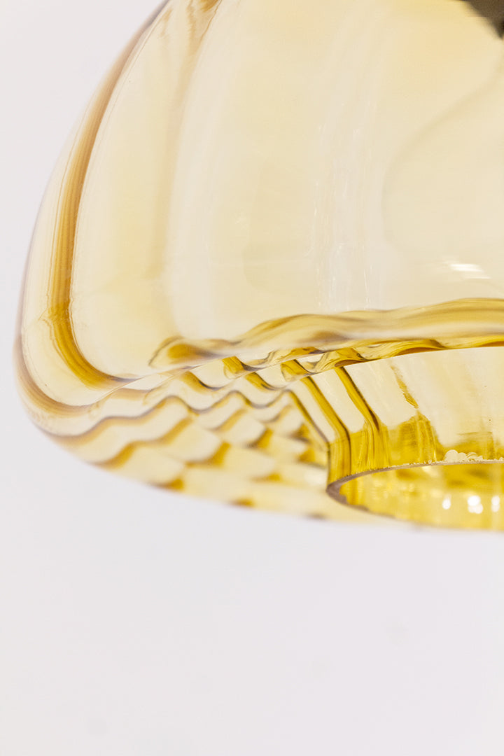 Vintage hanglamp met kap van geel getint glas Frankrijk