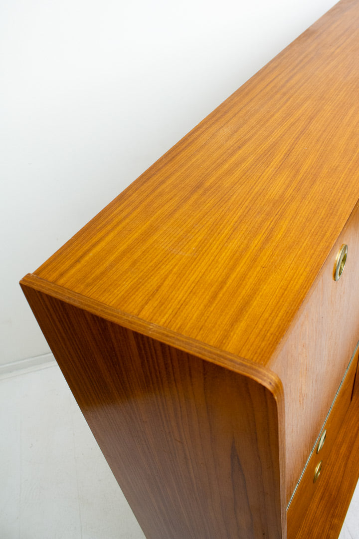 Vintage highboard kast met glazen schuifdeurtjes
