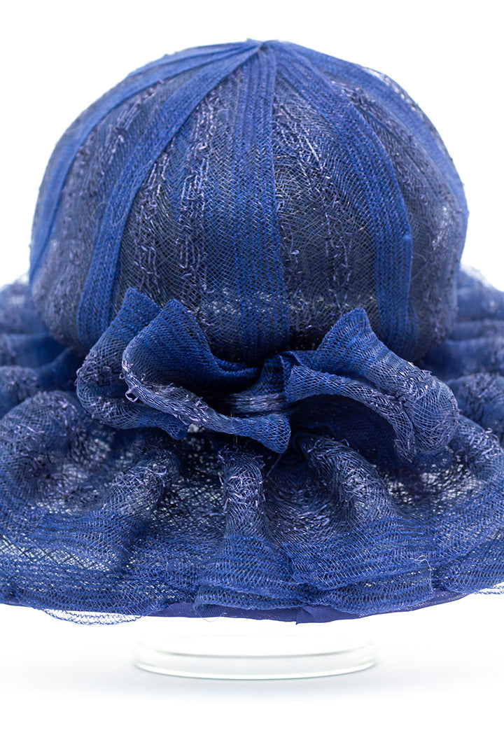 Vintage hoed van donkerblauw organza