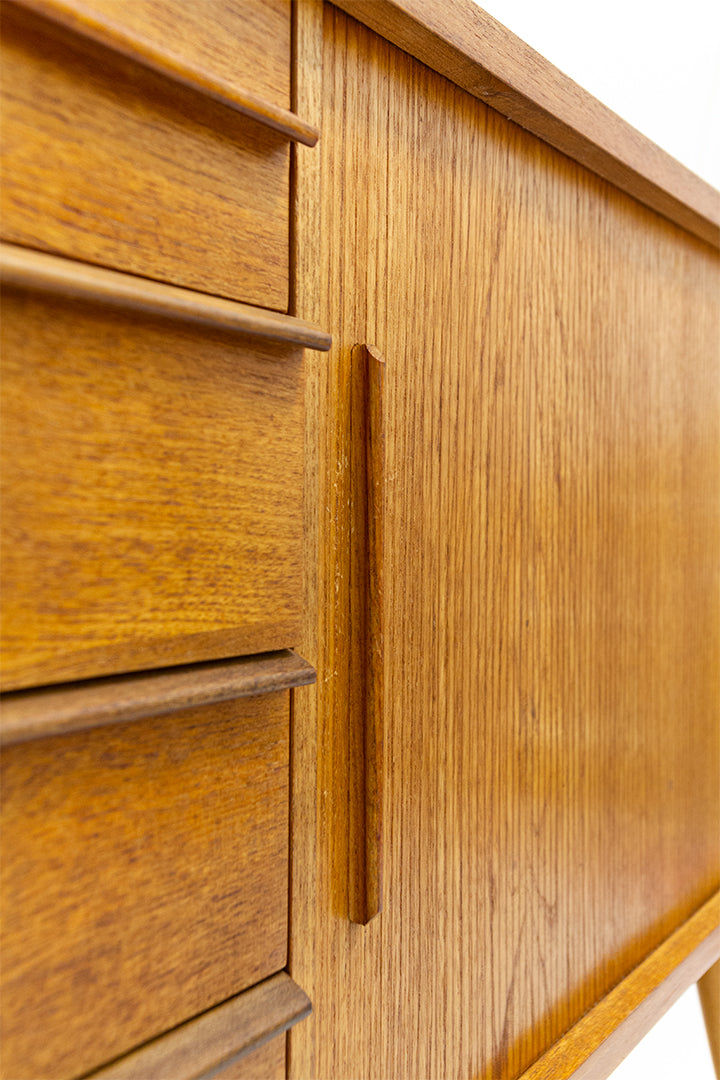 intage houten kast of bureau met lamellen schuifdeur jaren 60
