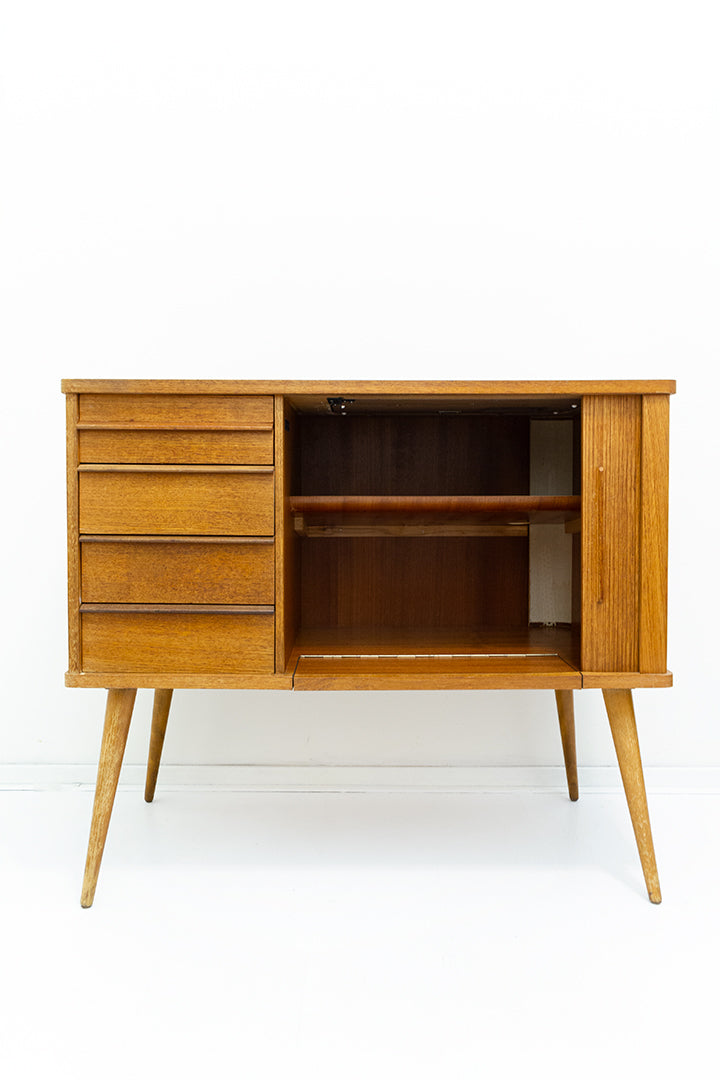 intage houten kast of bureau met lamellen schuifdeur jaren 60