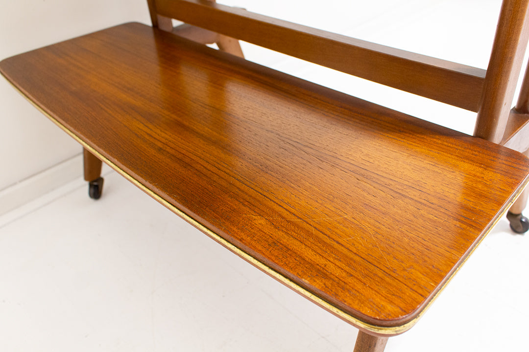 Vintage houten trolley met messing bies