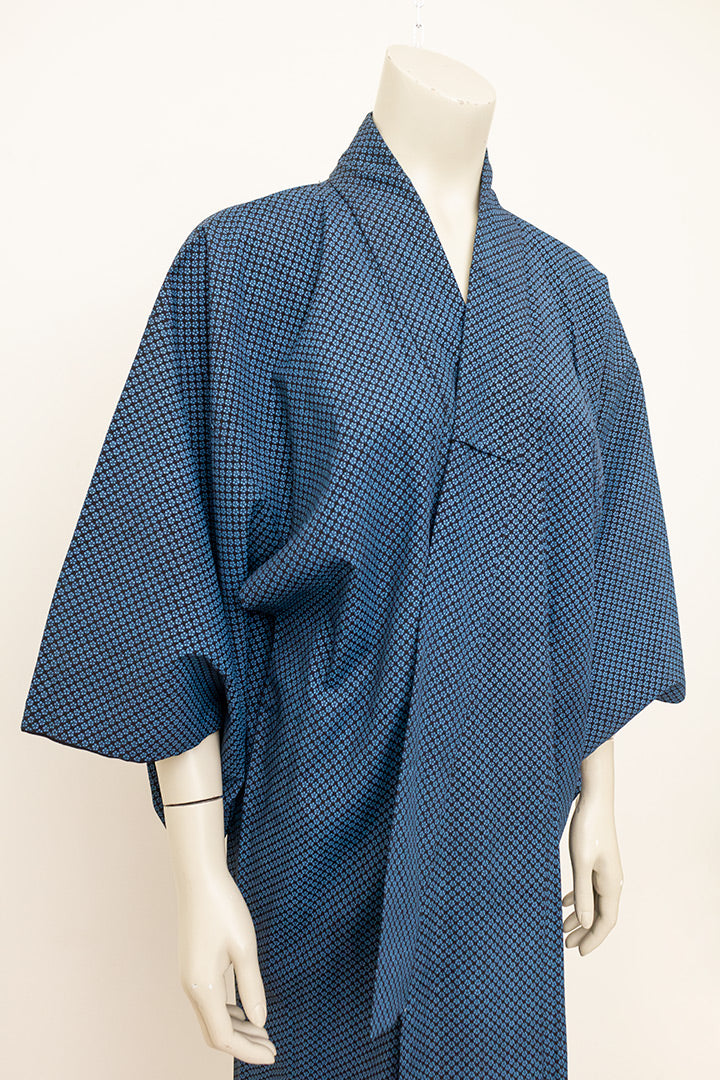Vintage kimono met zwart/blauw gebloemd patroon