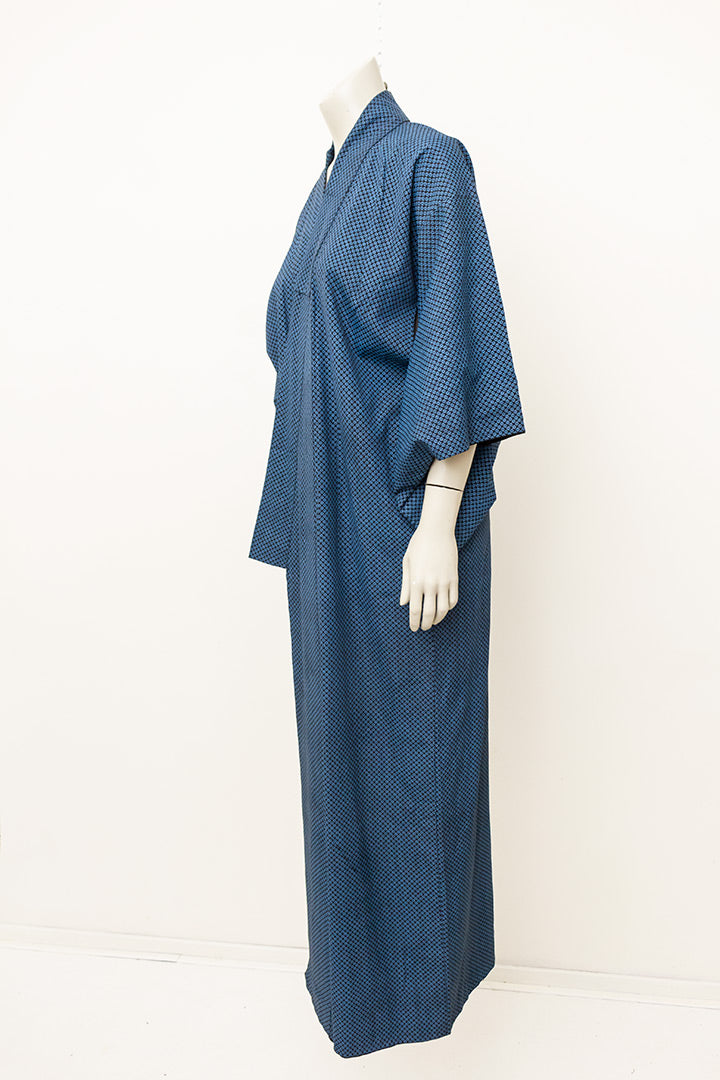 Vintage kimono met zwart/blauw gebloemd patroon