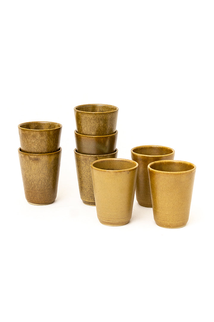 Vintage koffiemok van bruin geglazuurd keramiek - set van 8 stuks