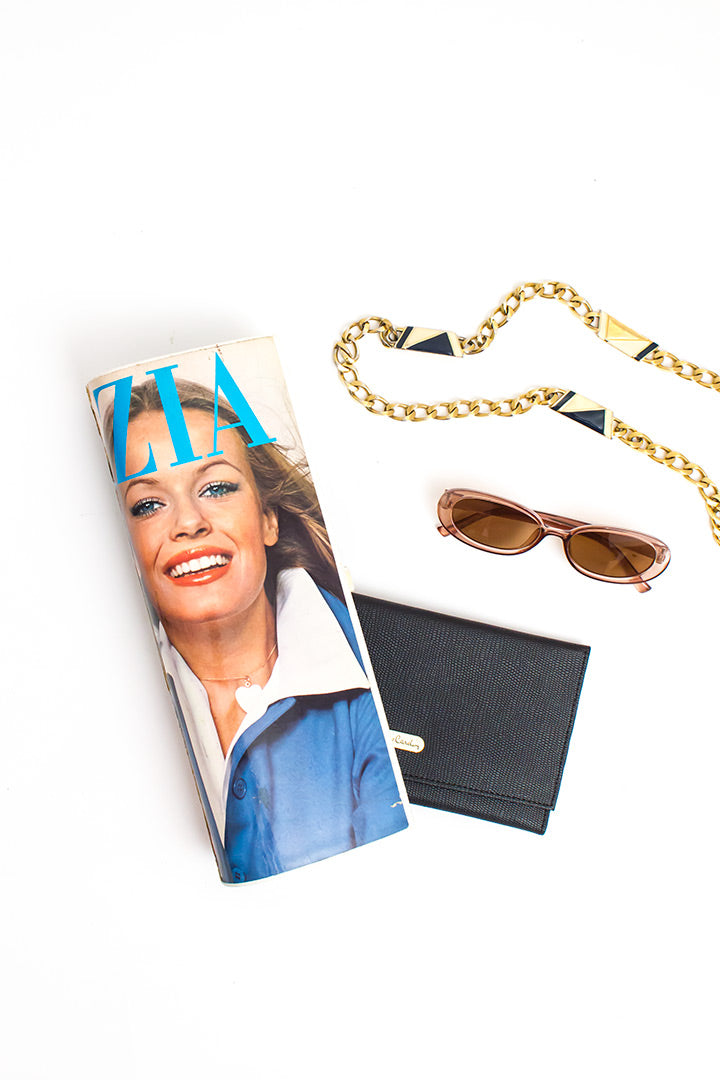 Vintage magazine clutch Grazia