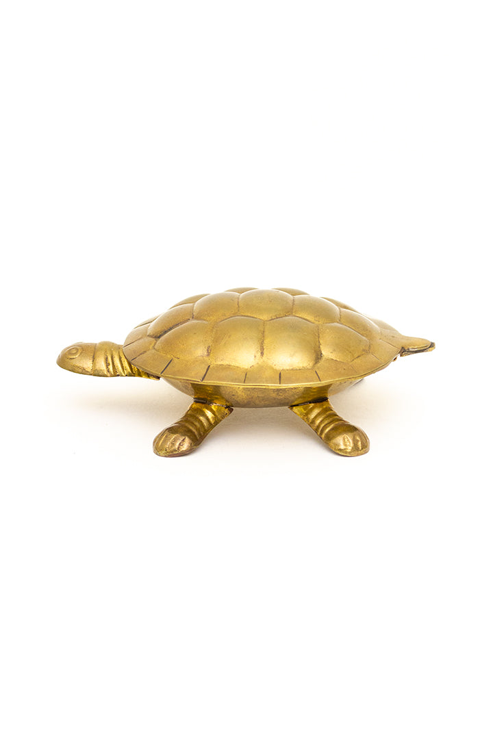 Vintage messing schildpad met scharnierend deksel