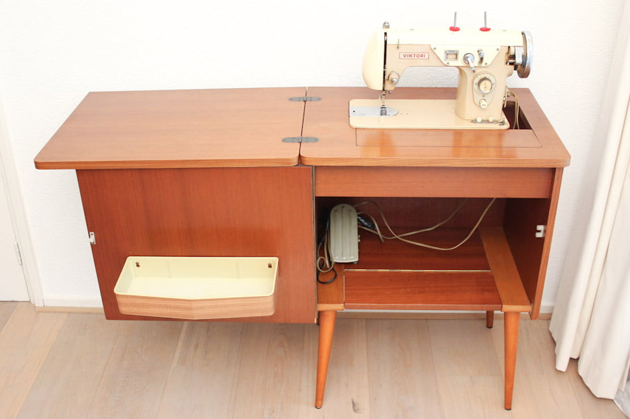 Vintage naaimachine kastje