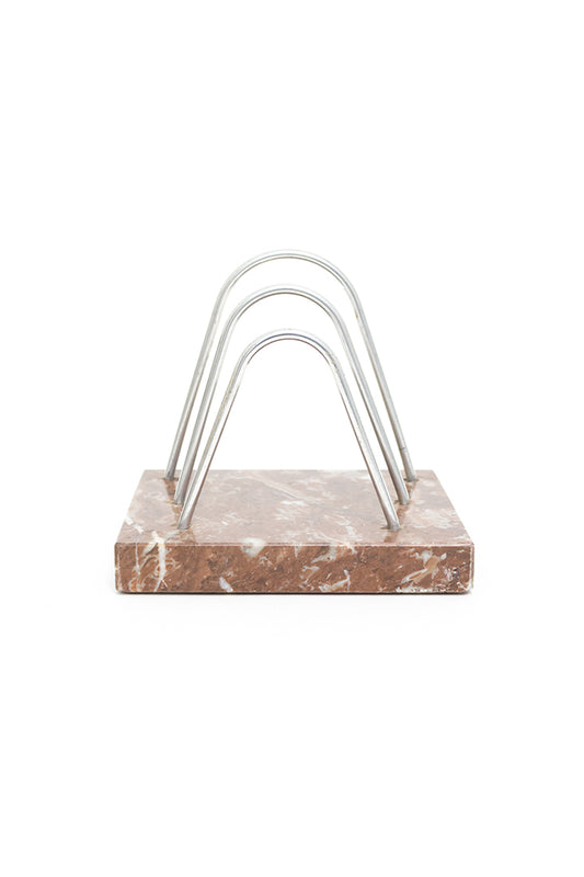 Vintage natuurstenen brievenhouder met zilverkleurige metalen houders