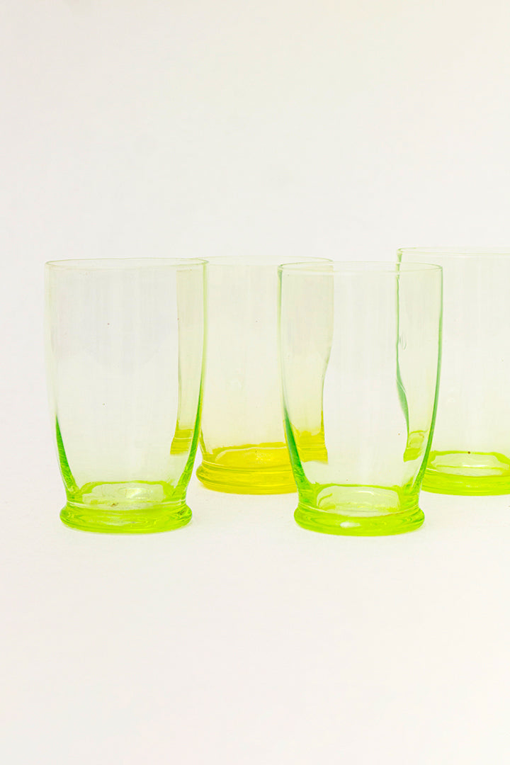 Vintage neon groene drinkglazen uraniumglas - set van 7