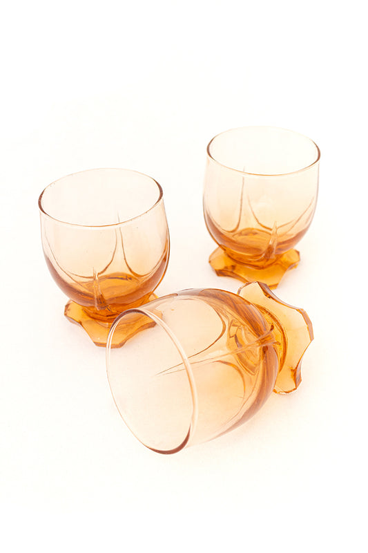 Vintage oudroze drinkglazen op voet - set van 7 stuks