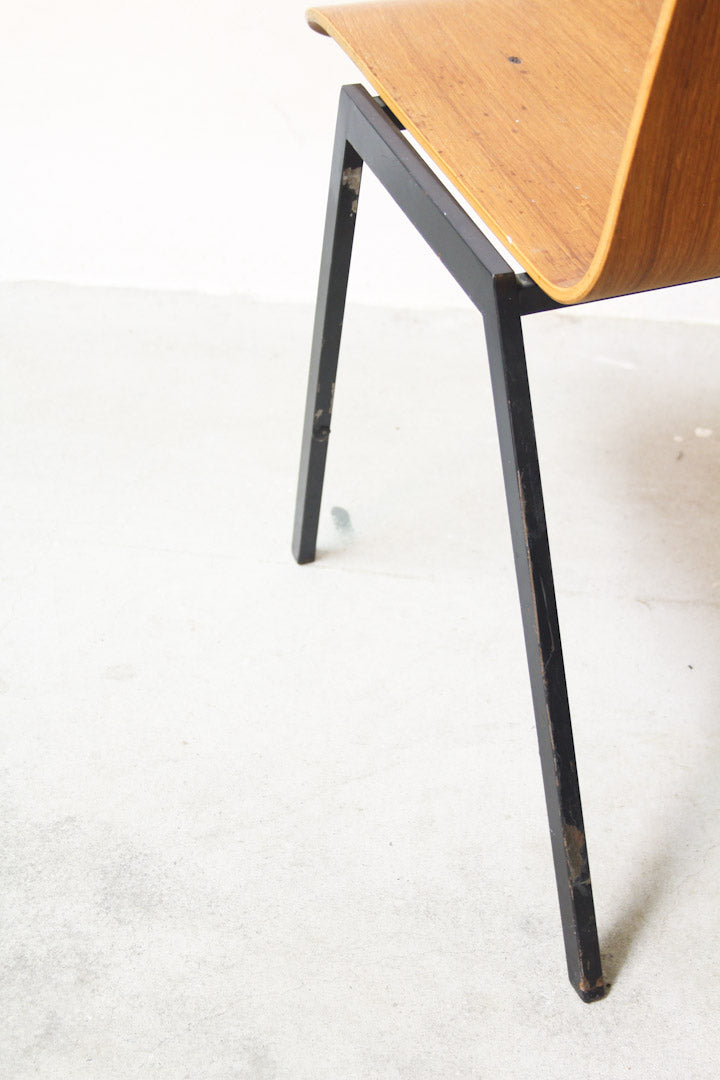 Set vintage pagholz stoelen / houten schoolstoelen