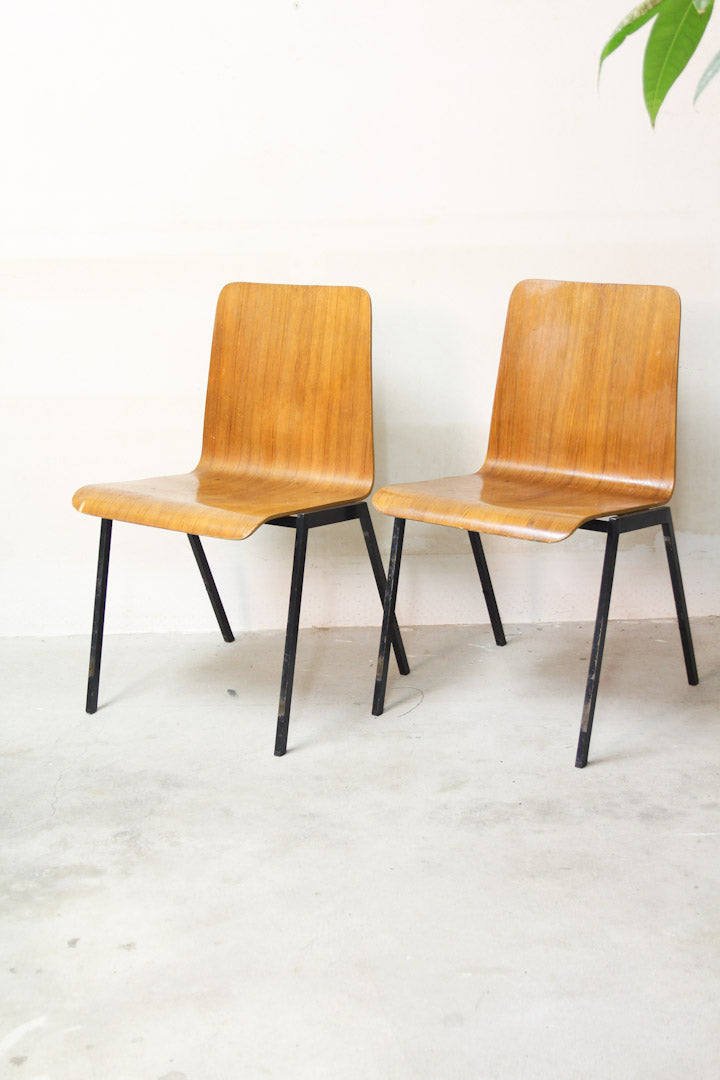 Set vintage pagholz stoelen / houten schoolstoelen