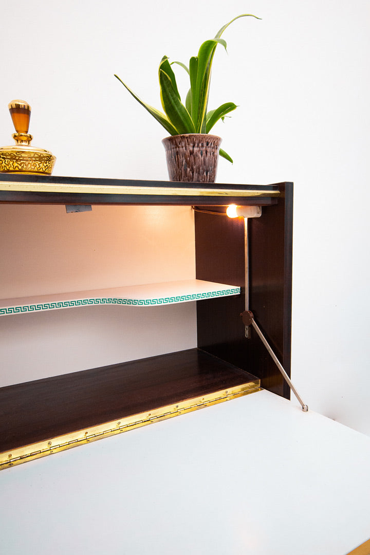 Vintage gelakt palissander highboard met messing biezen