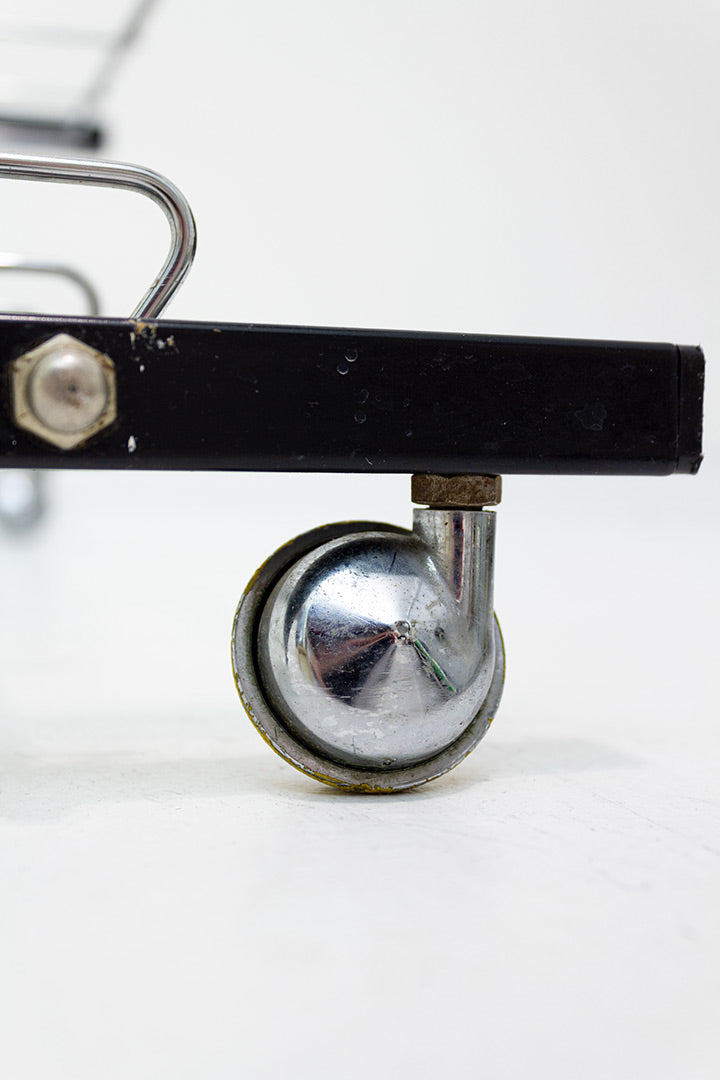 Vintage platenrek op wieltjes