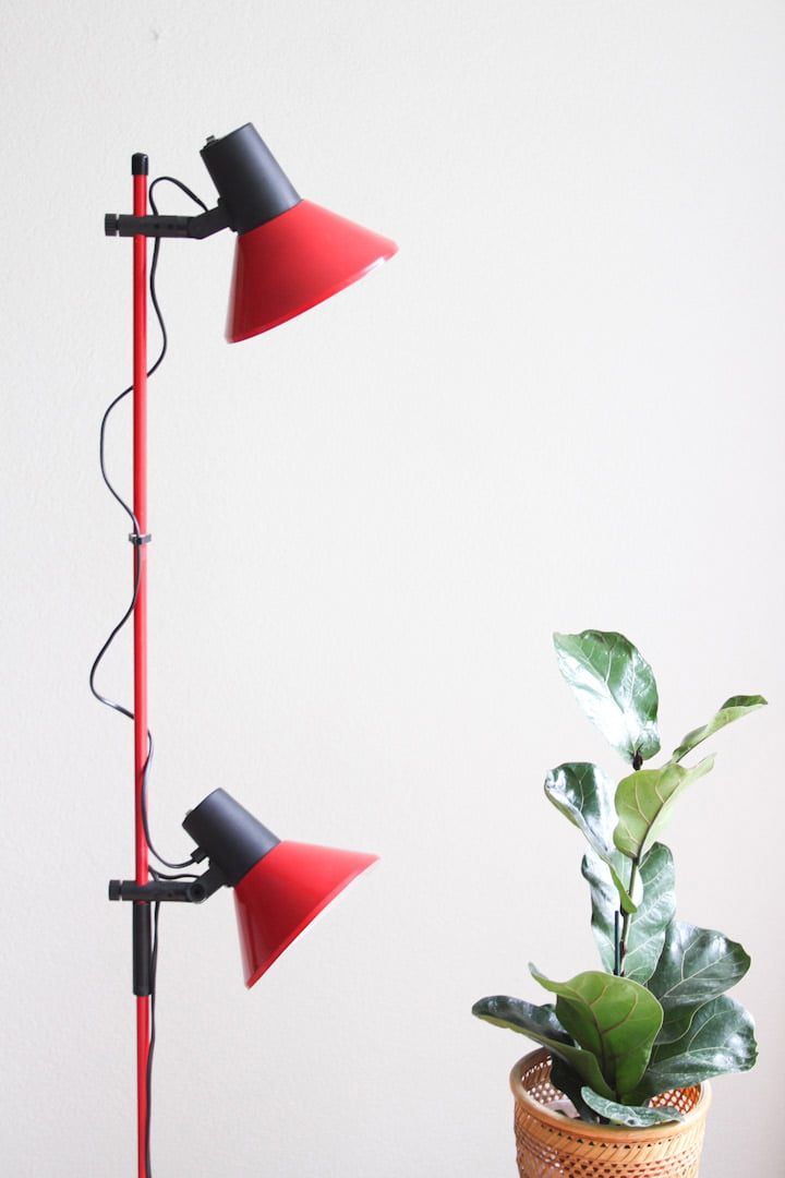 Vintage rode vloerlamp