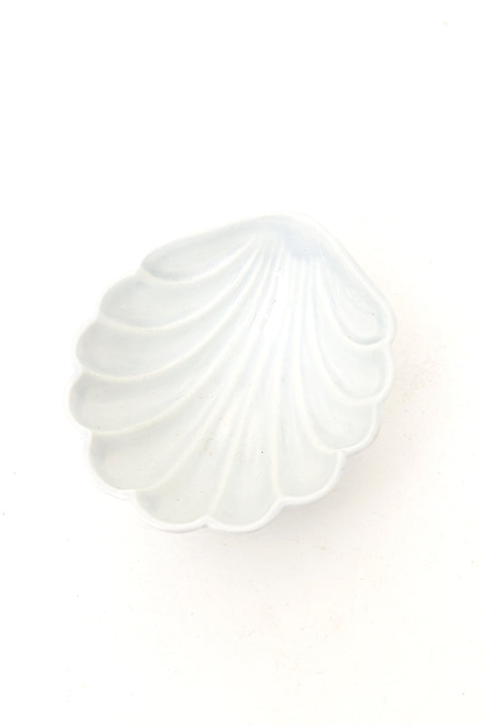 Vintage schelp schaaltje van wit keramiek Chodziez Polen